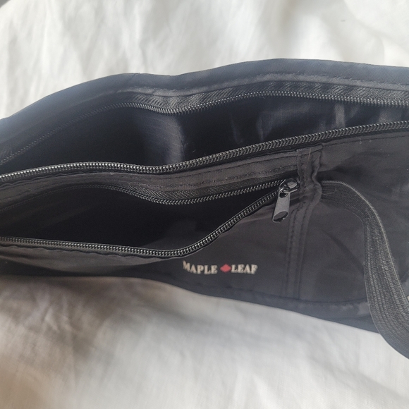 Money / Cash Pouch - Picture 3 of 4